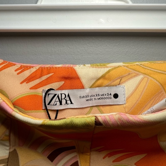 ZARA groovy 70s print high waist shorts - Picture 4 of 4